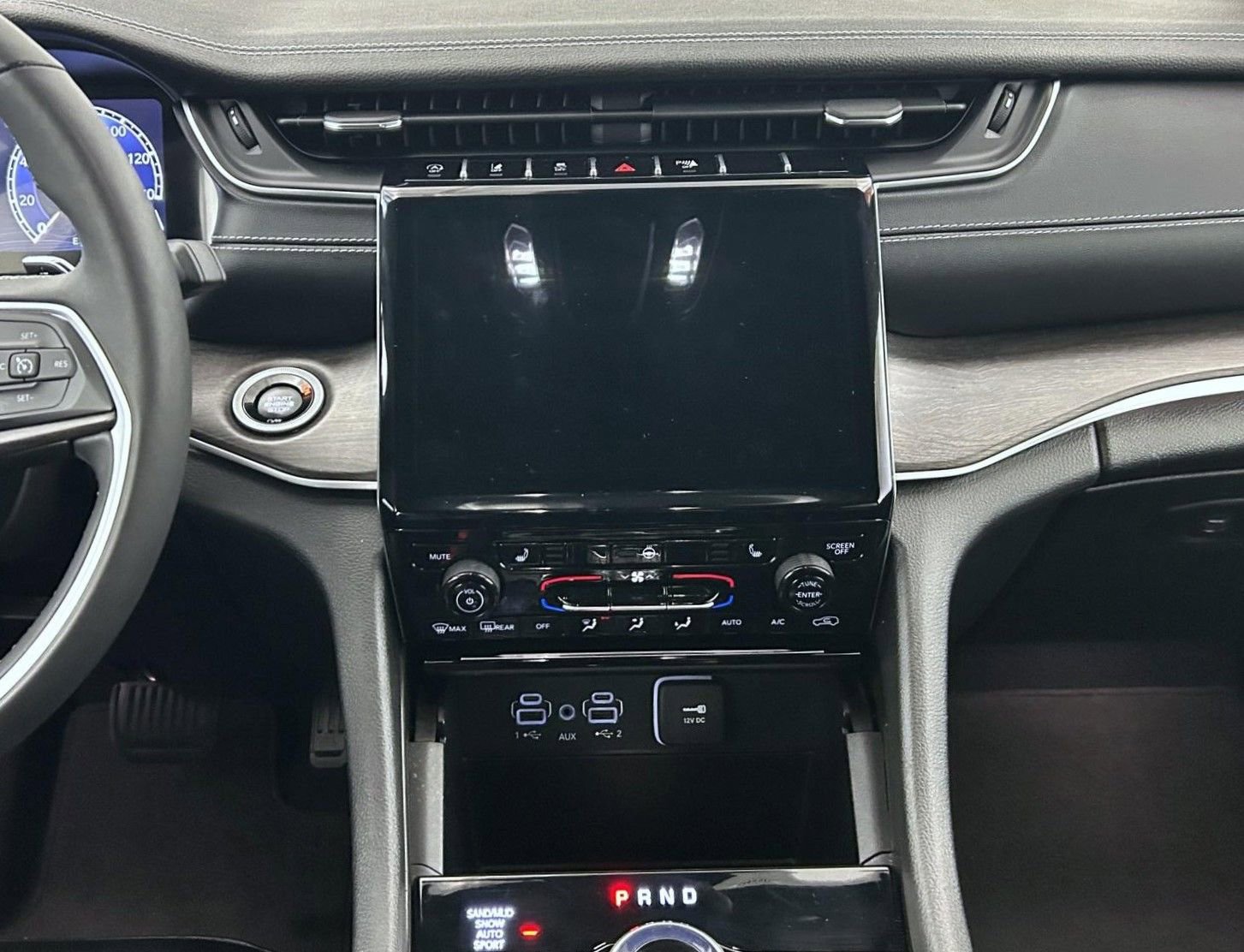 Certified 2024 Jeep Grand Cherokee Limited image 12