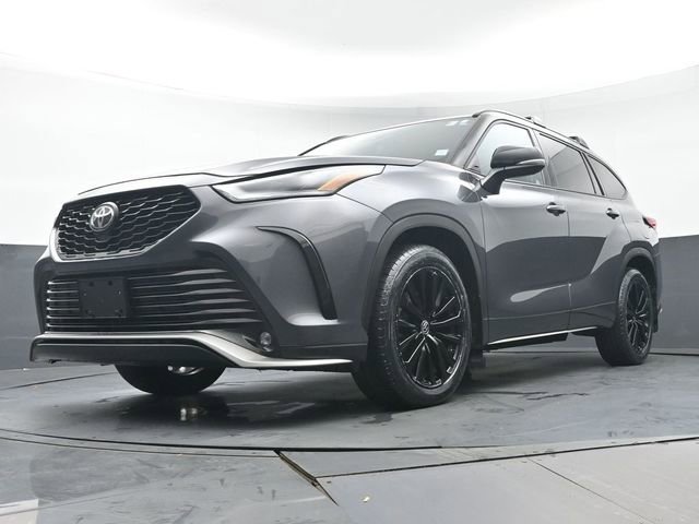 Certified 2023 Toyota Highlander XSE image 38