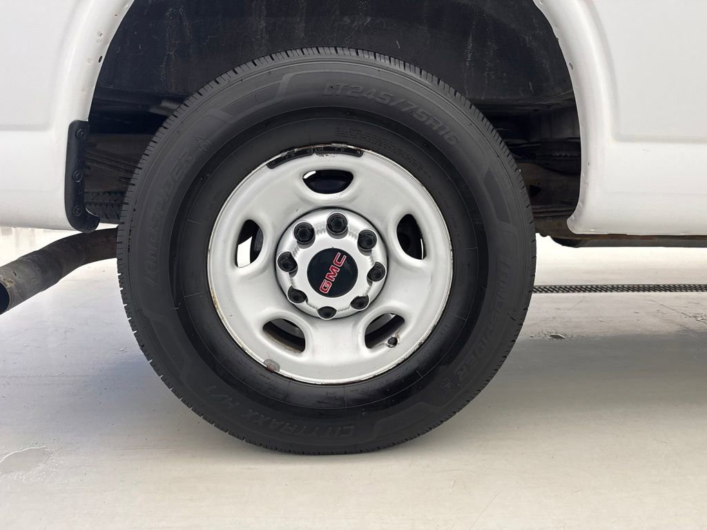 Used 2019 GMC Savana 2500 Extended RWD image 7