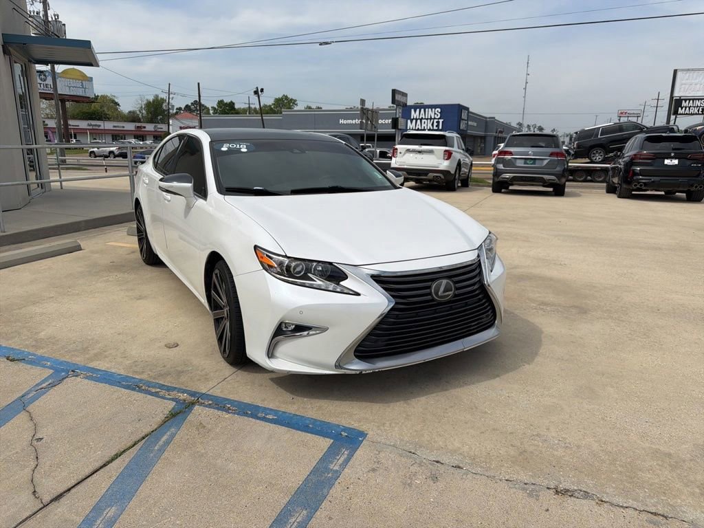 Used 2018 Lexus ES 350 w/ Navigation System Package FWD image 36