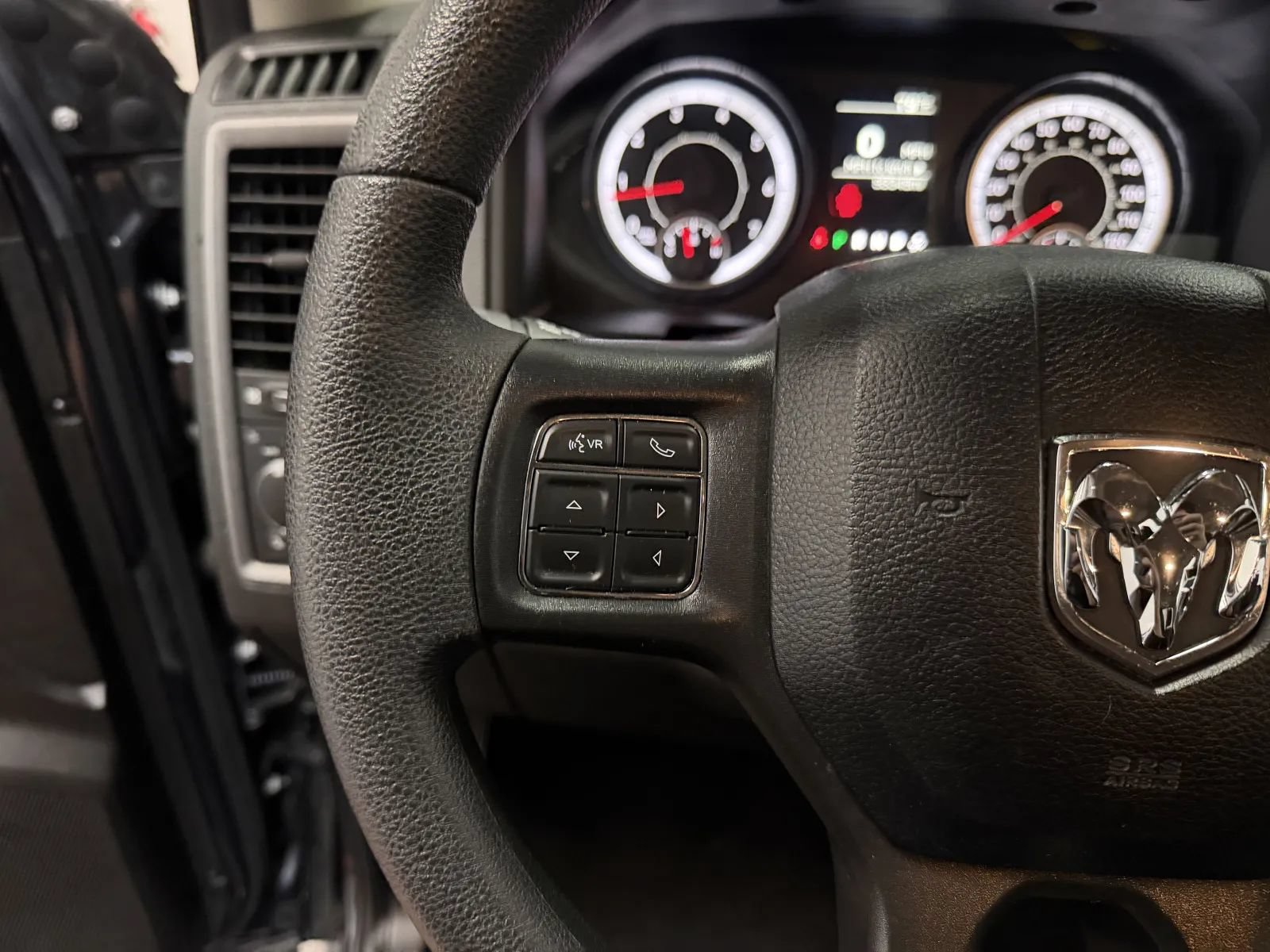 Used 2019 RAM 1500 Tradesman w/ Chrome Plus Package RWD image 21