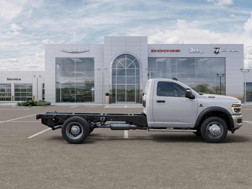 New 2026 RAM 5500 Tradesman w/ Chrome Appearance Group AWD/4WD image 24