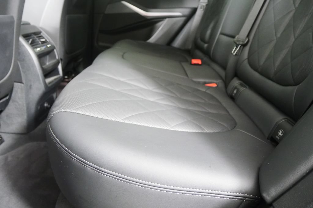 Used 2023 BMW X5 xDrive40i AWD/4WD image 13