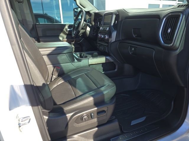 Used 2023 GMC Sierra 2500 Denali w/ Denali Ultimate Package image 4