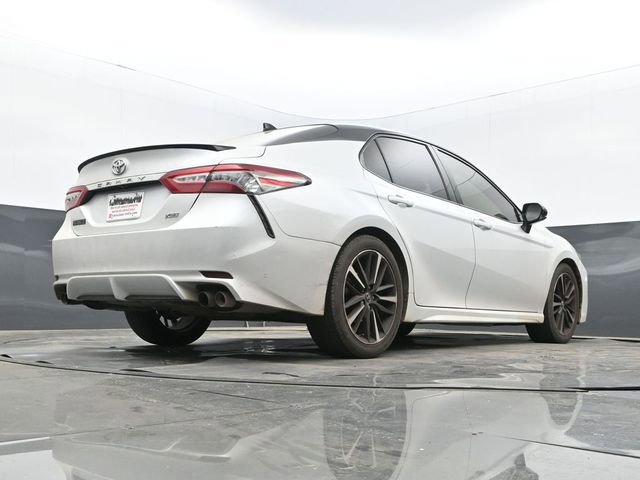 Used 2019 Toyota Camry XSE image 11