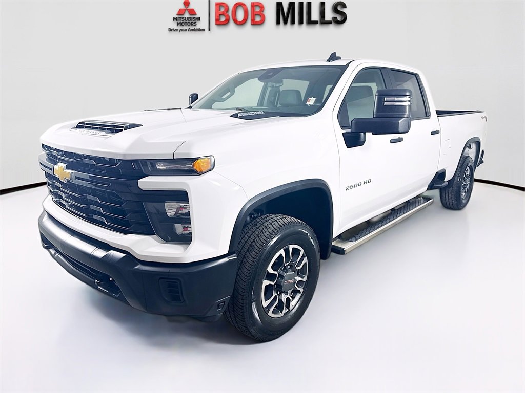 Used 2025 Chevrolet Silverado 2500 W/T w/ WT Convenience Package image 3
