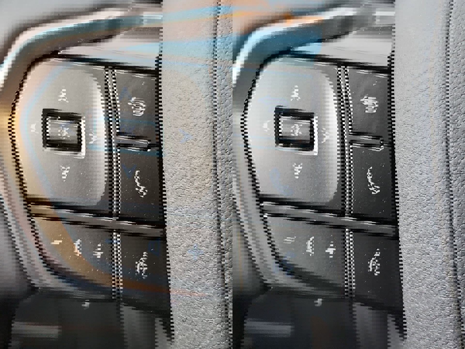 Certified 2024 Lexus TX 350 FWD w/ Accessory Package (Z1) image 21