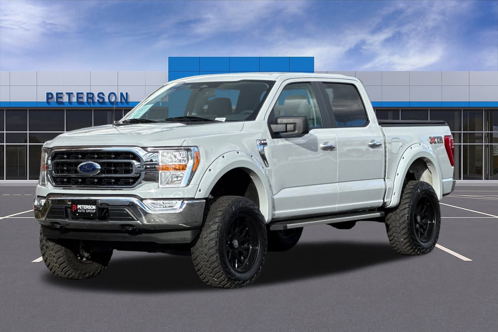 Used 2023 Ford F150 XLT w/ XTR Package image 9