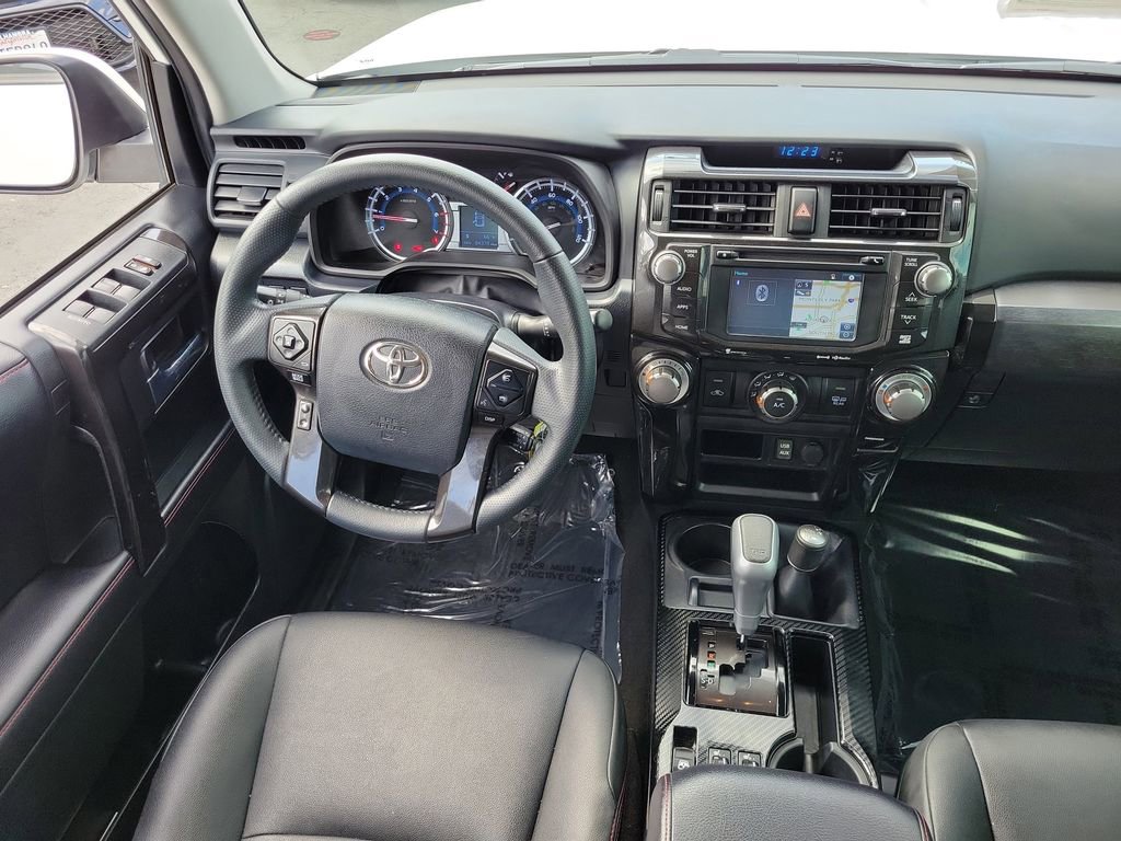 Used 2019 Toyota 4Runner TRD Off-Road Premium AWD/4WD image 13