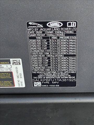 New 2026 Land Rover Range Rover Long Wheelbase SE AWD/4WD image 17