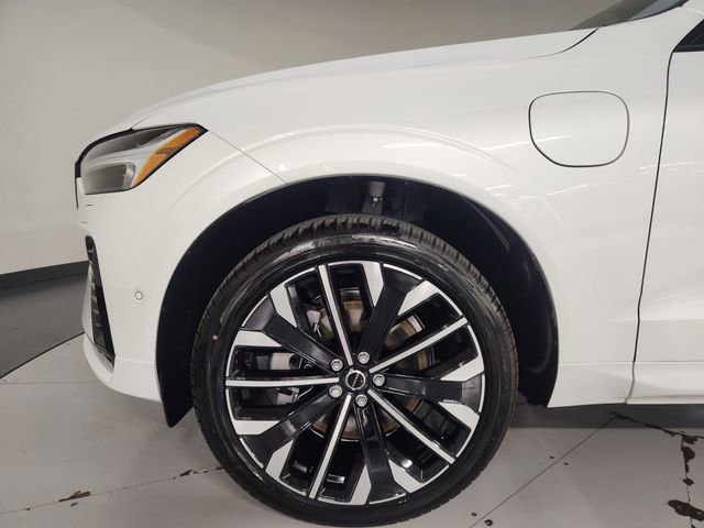 New 2026 Volvo XC60 T8 Ultra w/ Protection Package Premier image 11