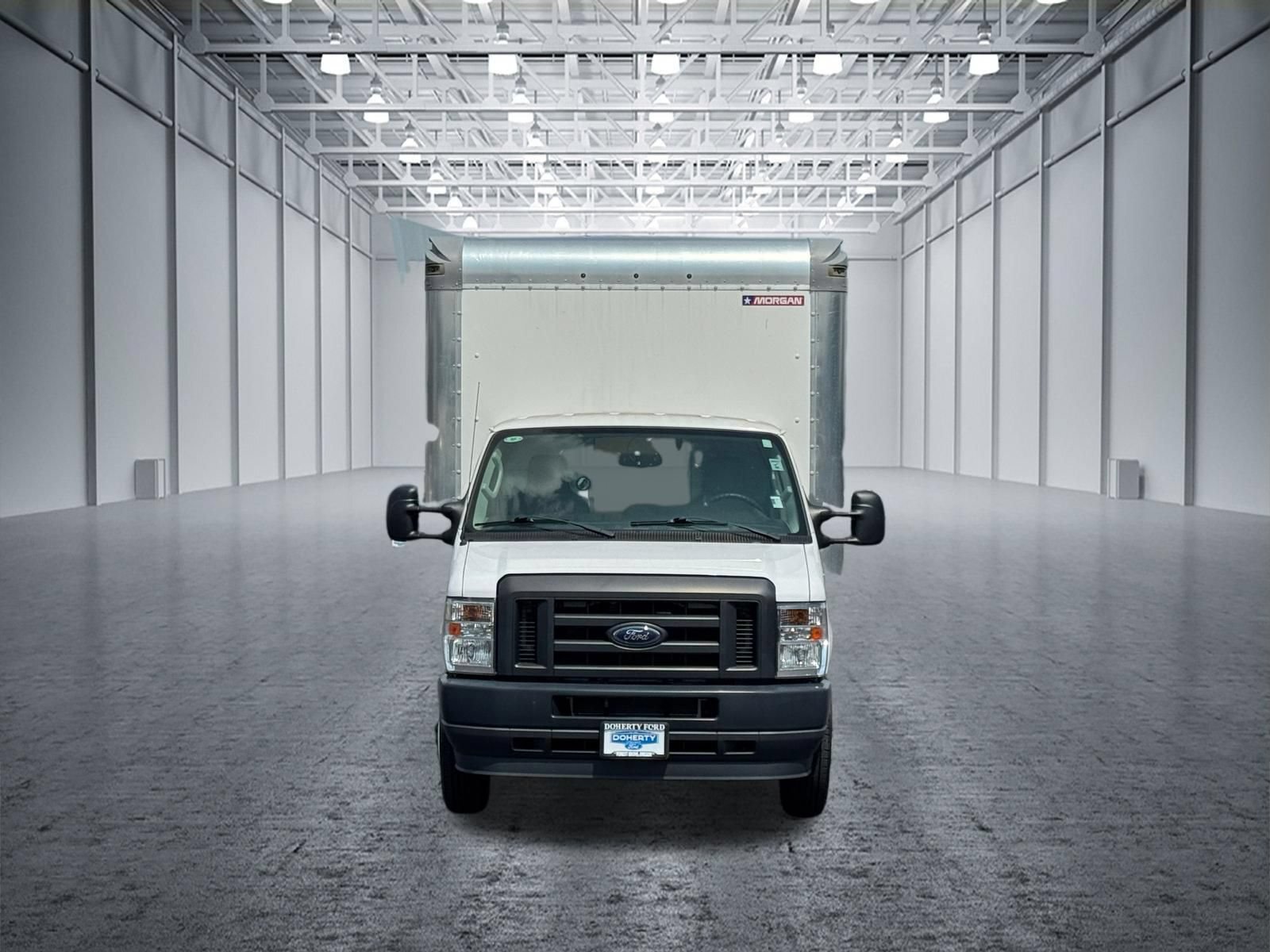 Used 2023 Ford E-450 and Econoline 450 Super Duty w/ Power Windows & Locks Group RWD image 9