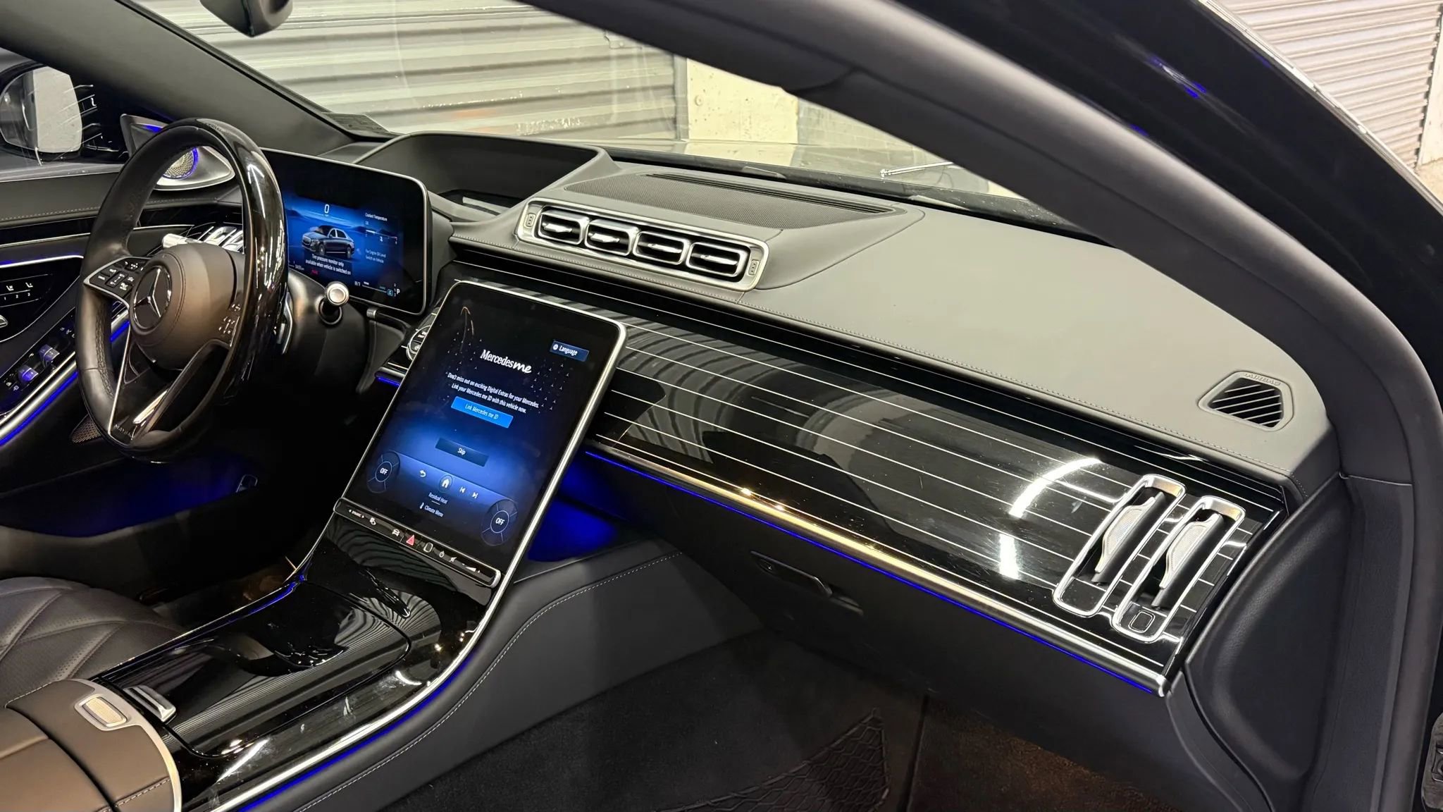 Used 2023 Mercedes-Benz Maybach S 580 4MATIC image 36