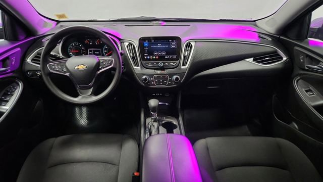 Used 2024 Chevrolet Malibu LT FWD image 17