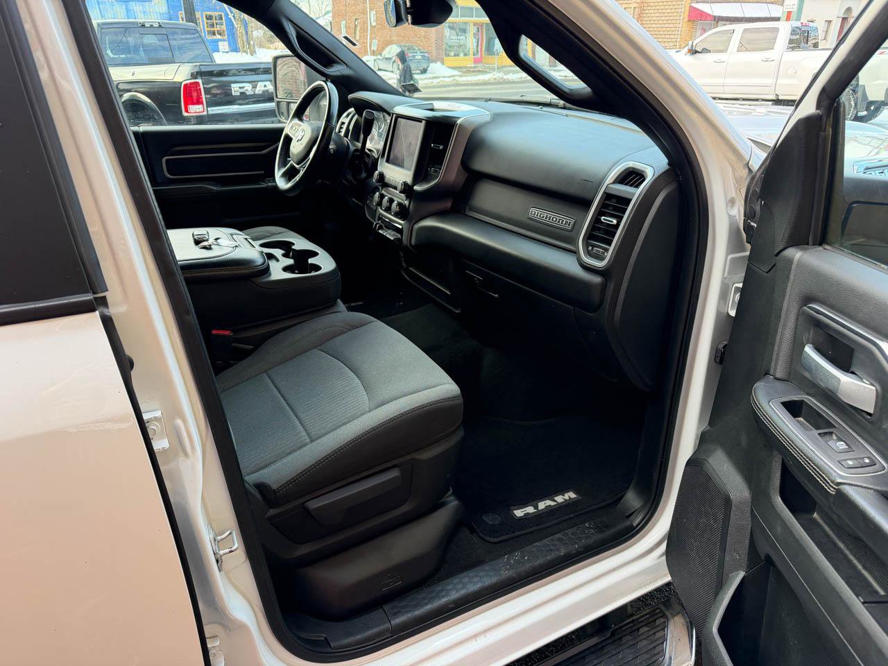 Used 2024 RAM 2500 Big Horn image 15