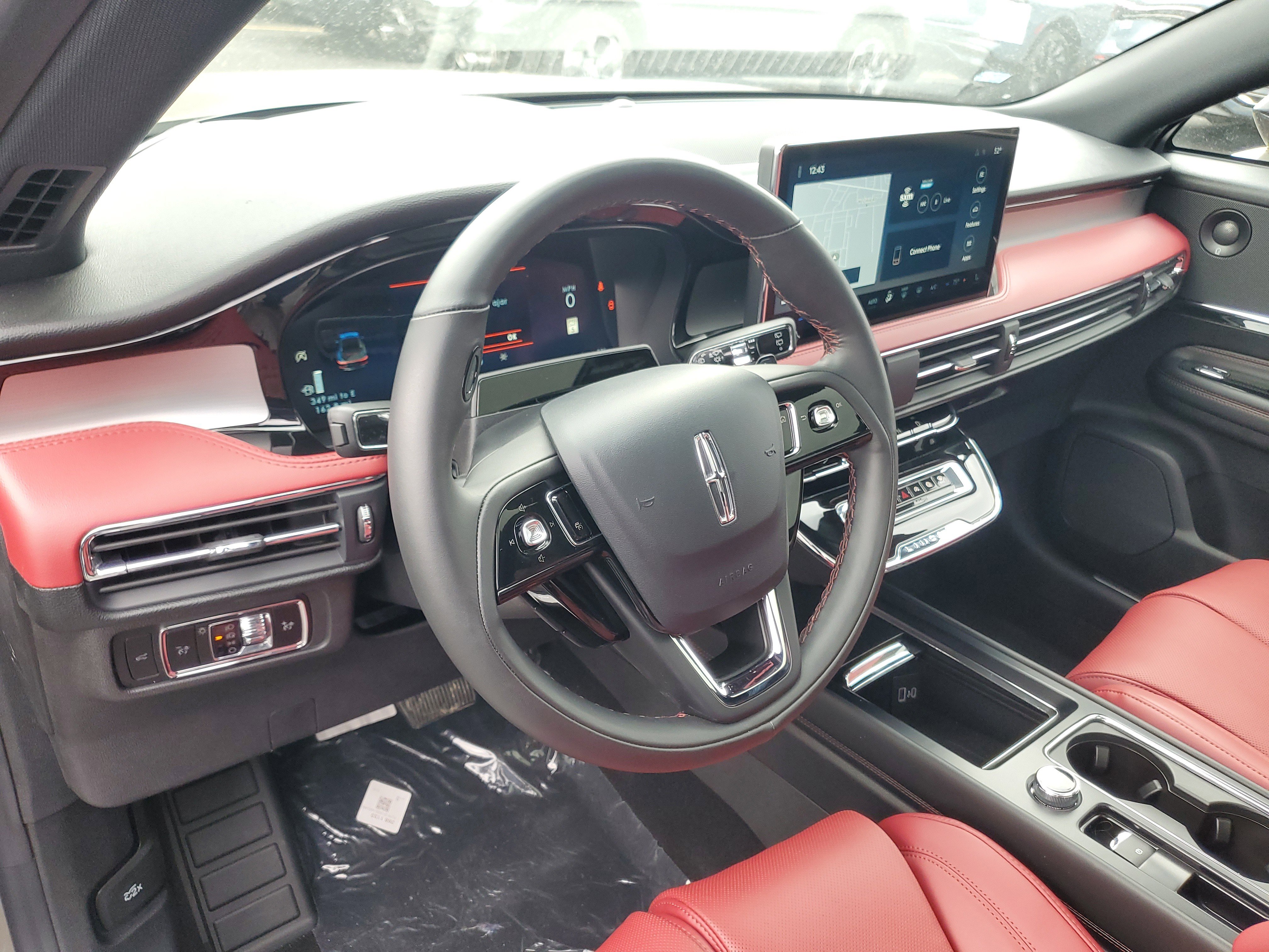 New 2025 Lincoln Corsair Reserve w/ Equipment Group 202A image 13