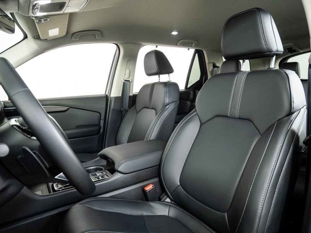 Used 2025 Honda Pilot EX-L image 5