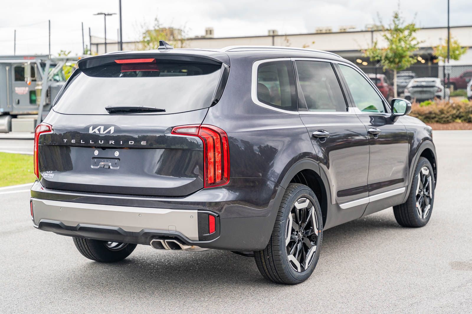 New 2025 Kia Telluride S image 5