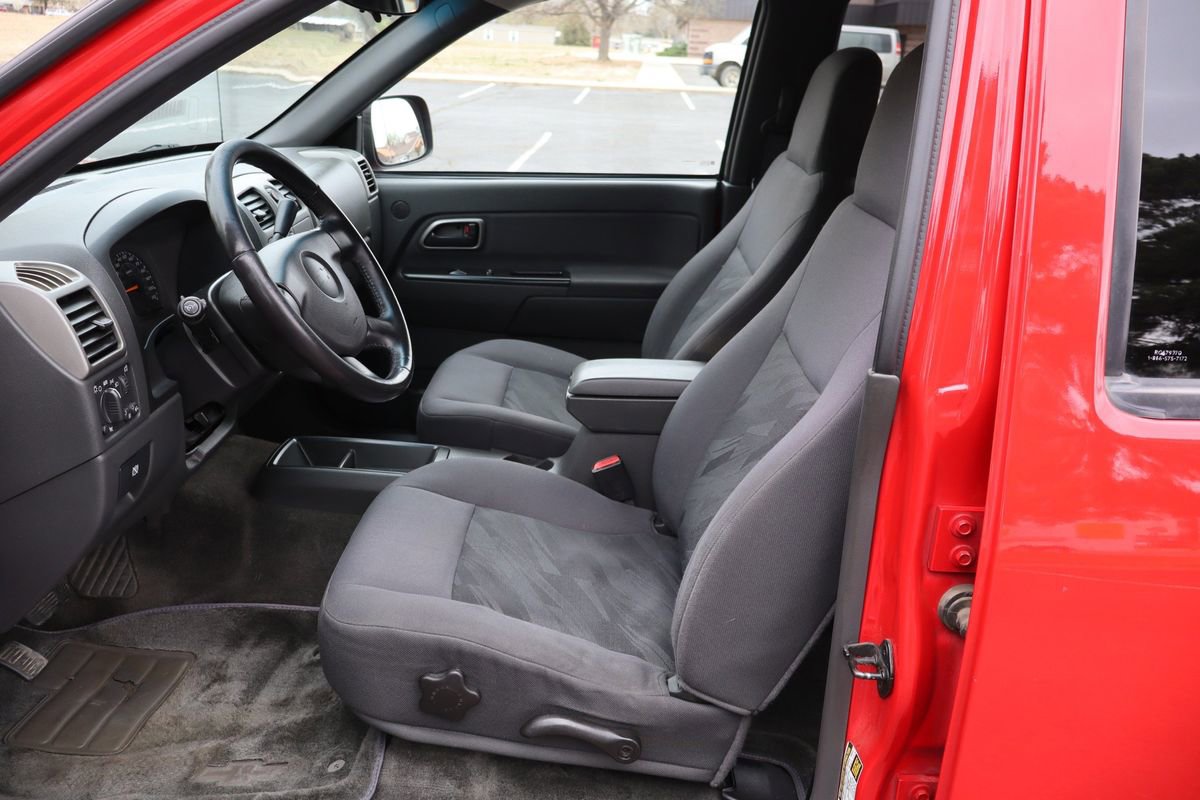 Used 2005 Chevrolet Colorado LS image 19