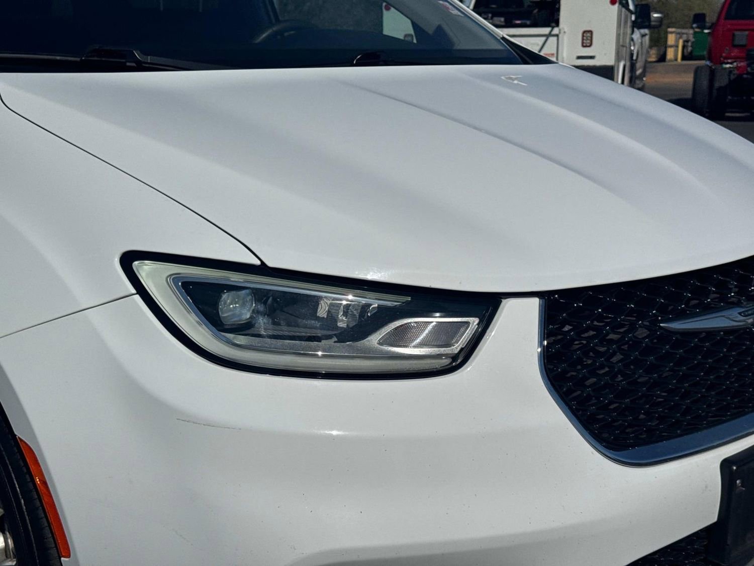 Used 2024 Chrysler Pacifica Touring-L image 10