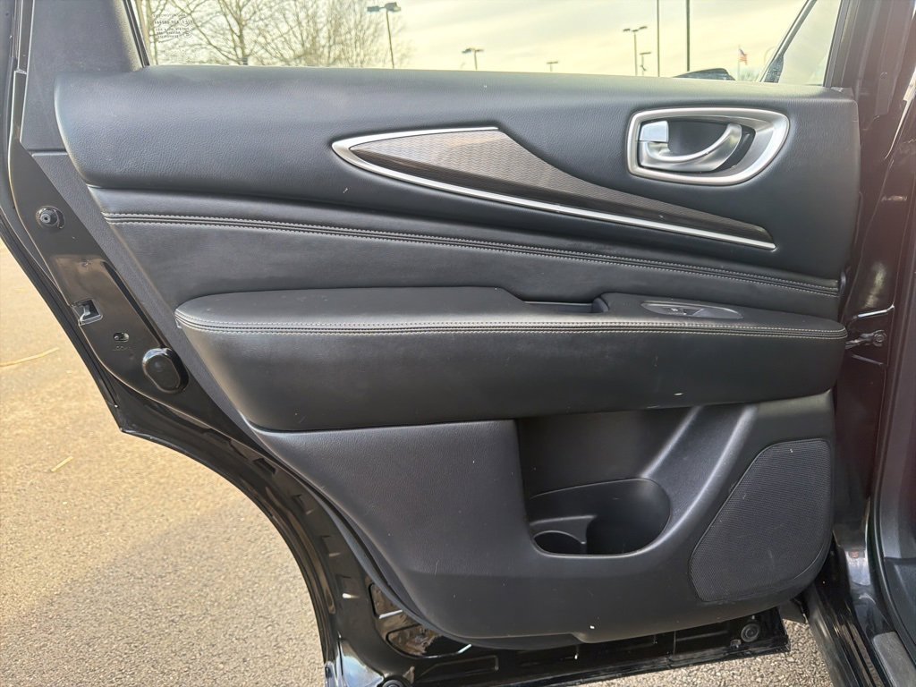 Used 2018 INFINITI QX60 AWD w/ Premium Plus Package image 16