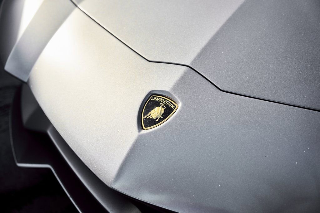 Used 2018 Lamborghini Aventador S image 14