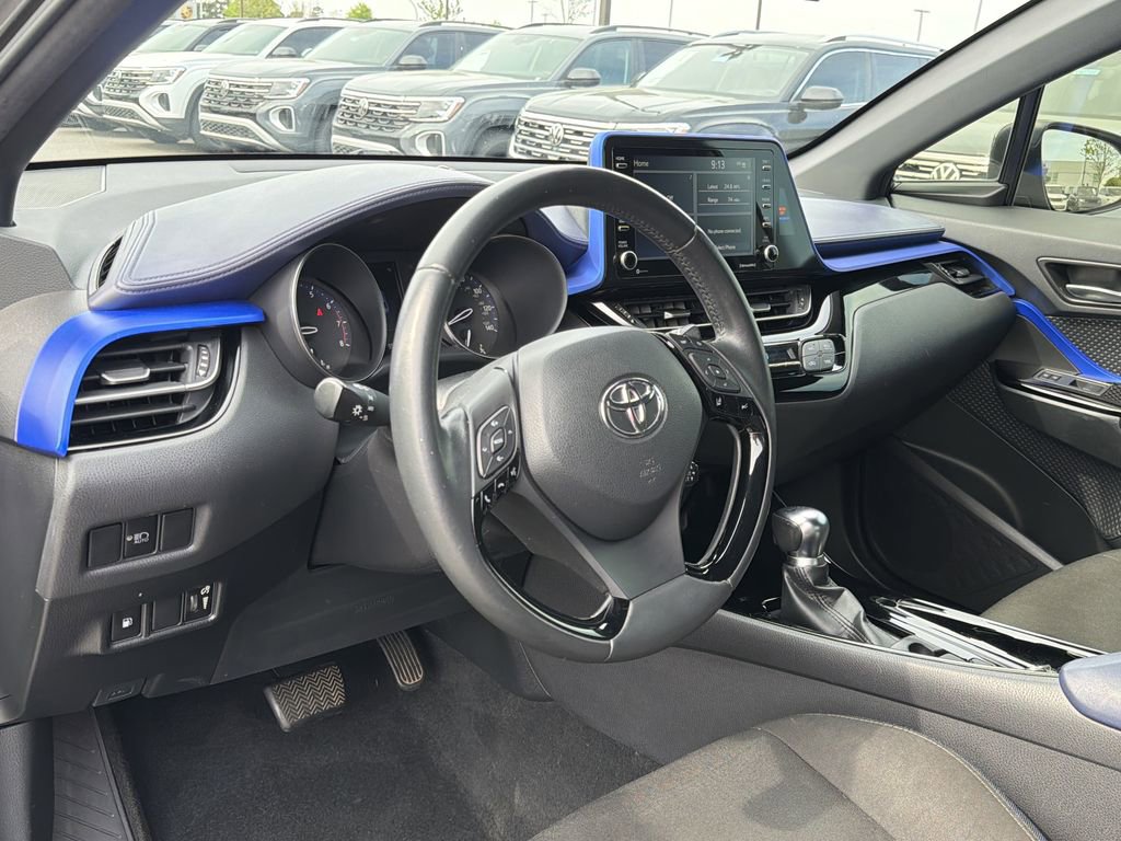 Used 2020 Toyota C-HR XLE image 10