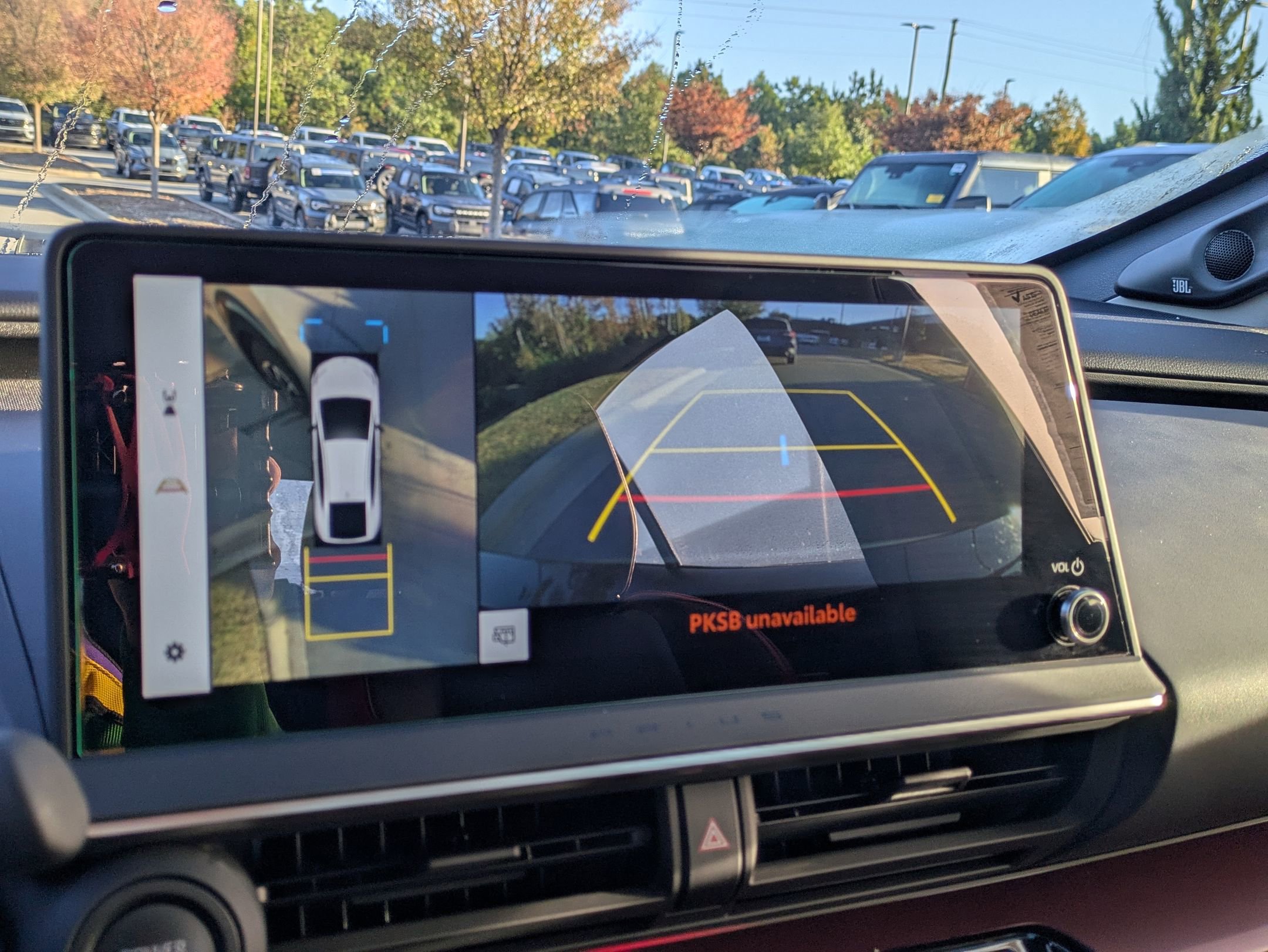 Used 2025 Toyota Prius Plug-In Hybrid image 23