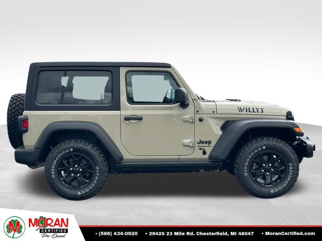 Used 2022 Jeep Wrangler Sport AWD/4WD image 6