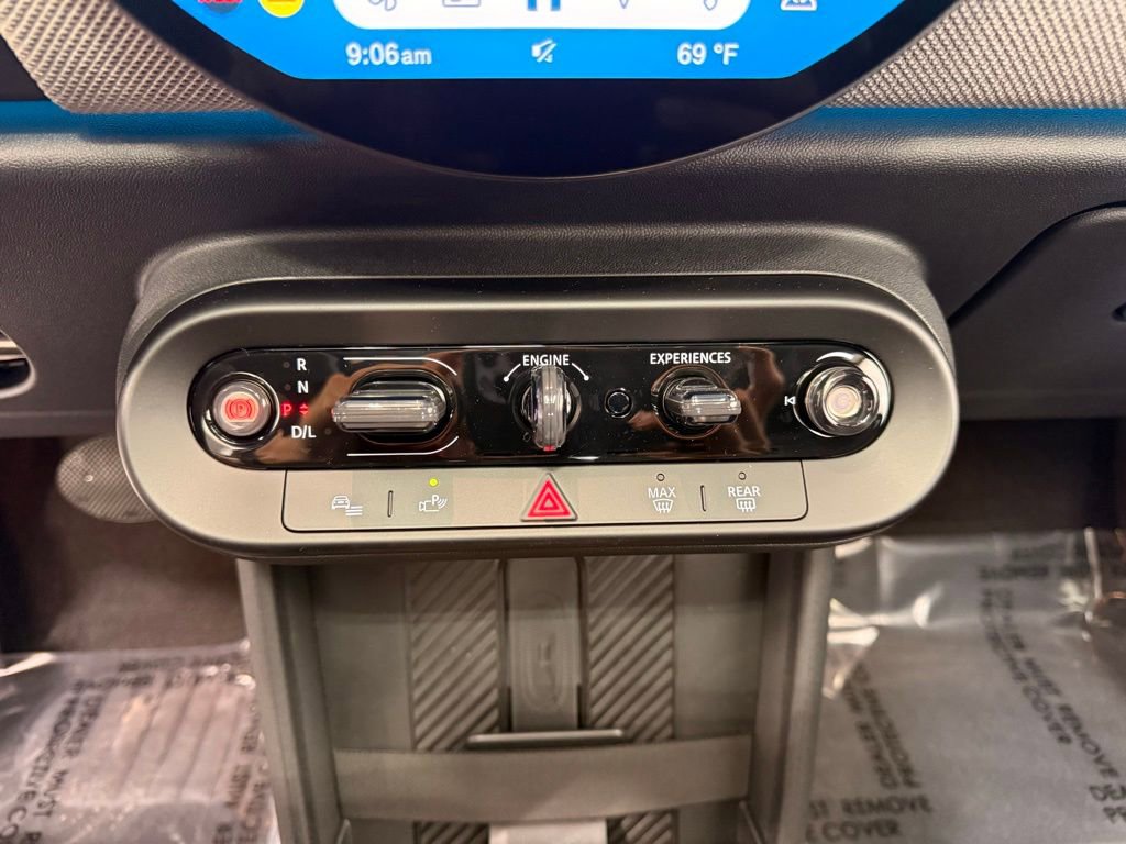 Certified 2025 MINI Cooper S image 18