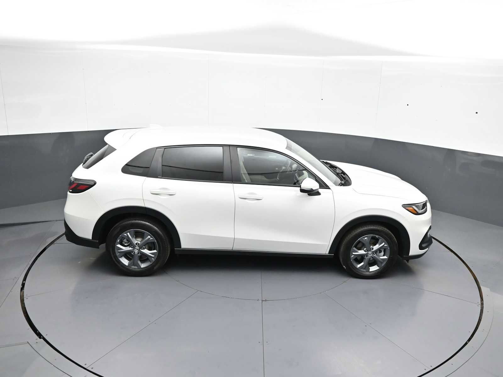 Certified 2026 Honda HR-V LX image 34