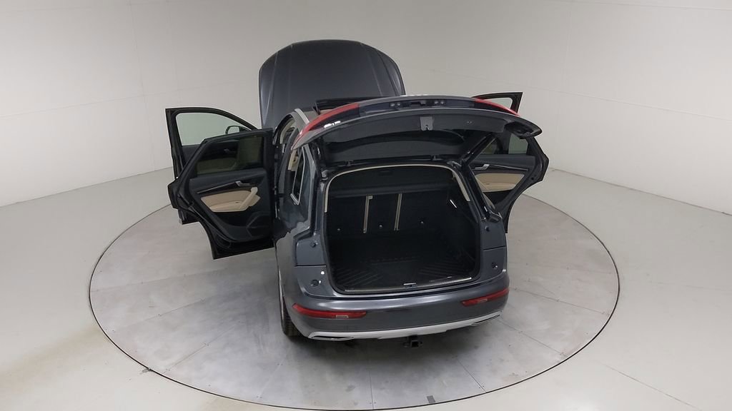 Used 2019 Audi Q5 Prestige w/ Prestige Package image 50