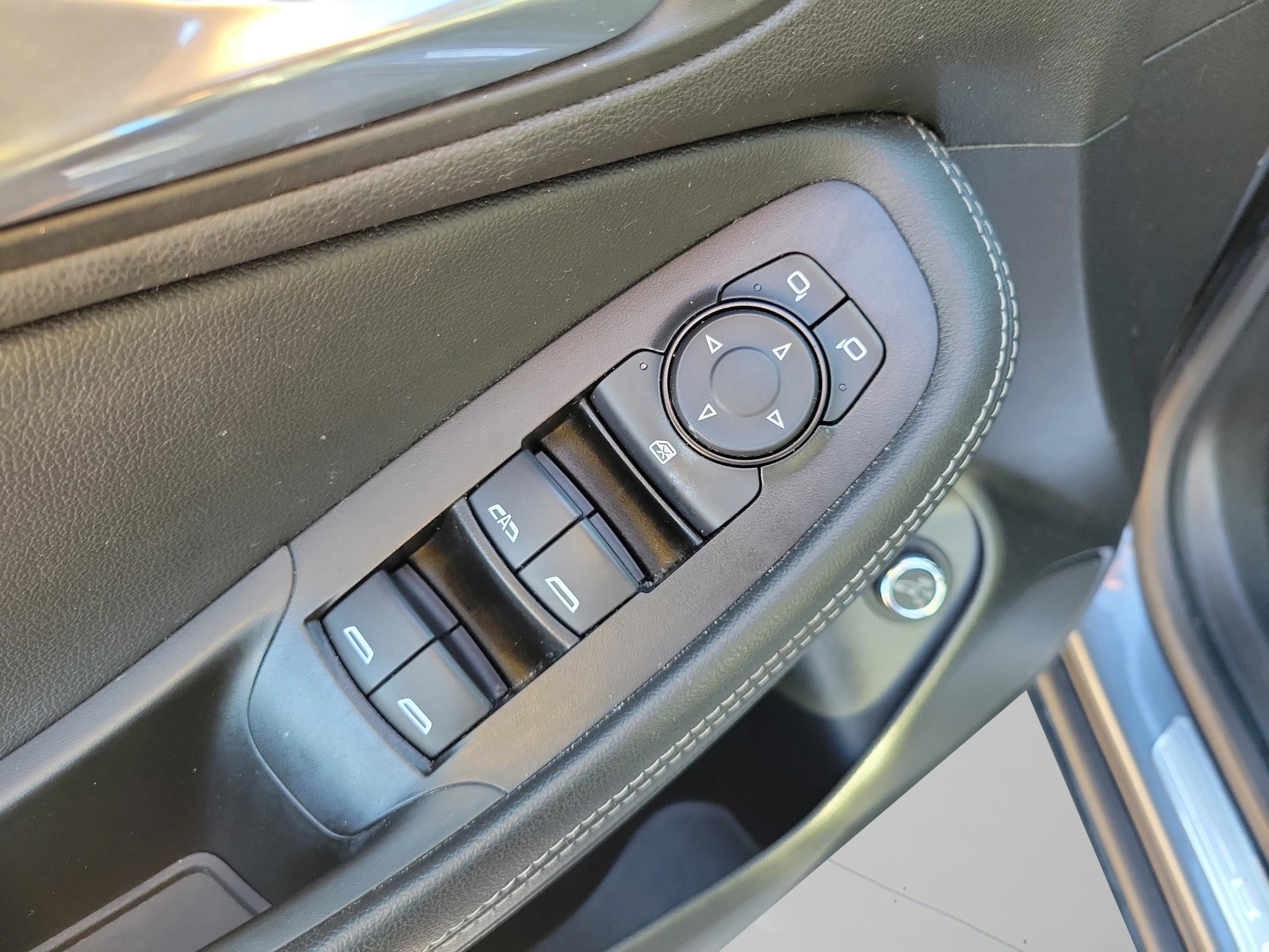 Used 2022 Buick Encore GX Select image 28