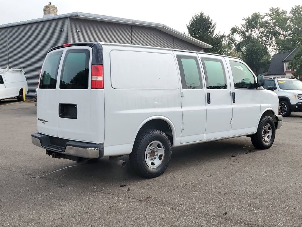 Used 2015 Chevrolet Express 2500 w/ Express Access Plus Package image 3