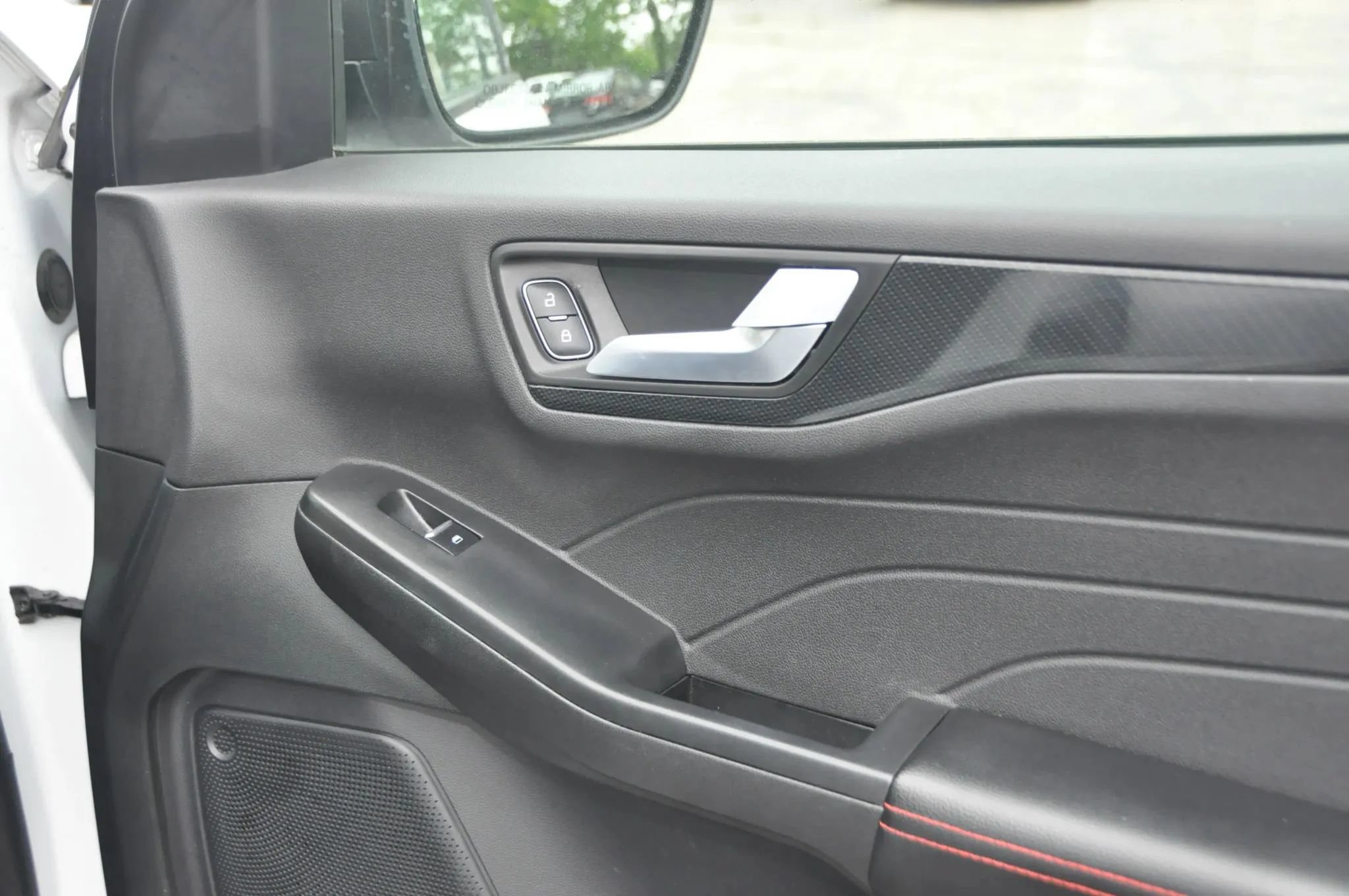Used 2023 Ford Escape ST-Line FWD image 13