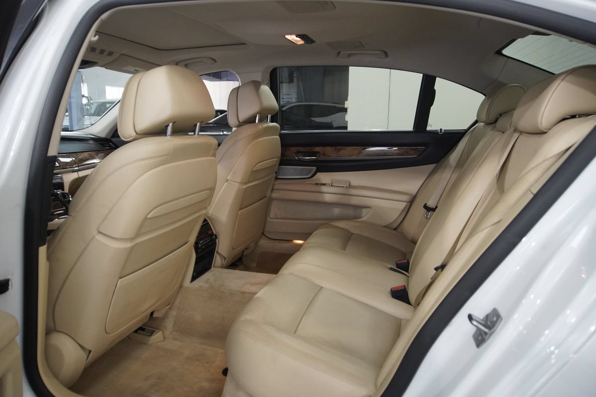 Used 2013 BMW 740Li xDrive w/ Executive Pkg AWD/4WD image 12