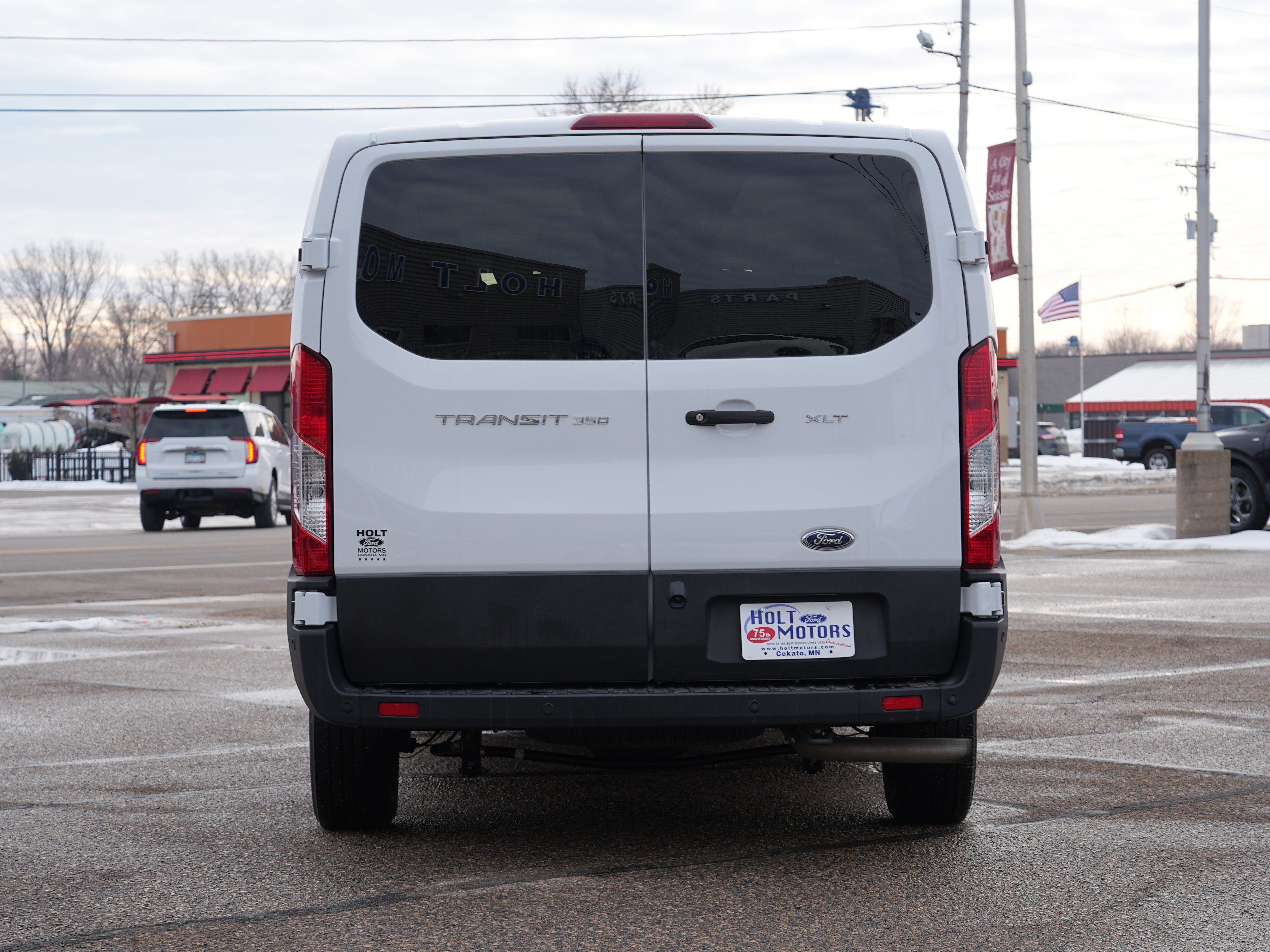 Used 2023 Ford Transit 350 XLT image 4