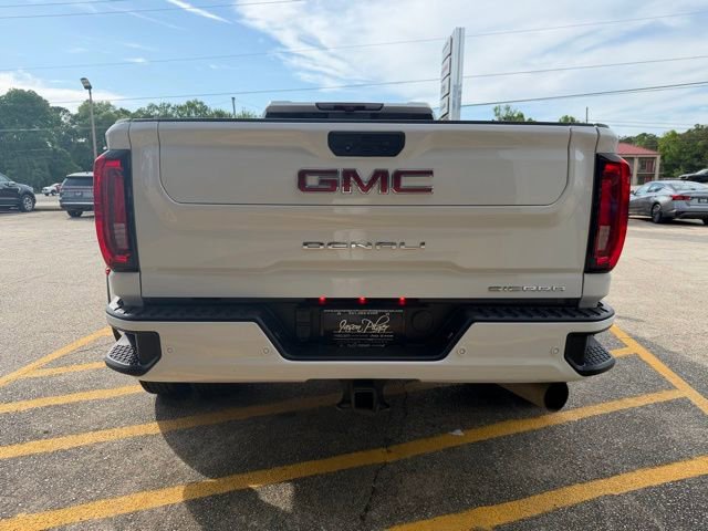 Used 2023 GMC Sierra 3500 Denali w/ Denali Ultimate Package image 9