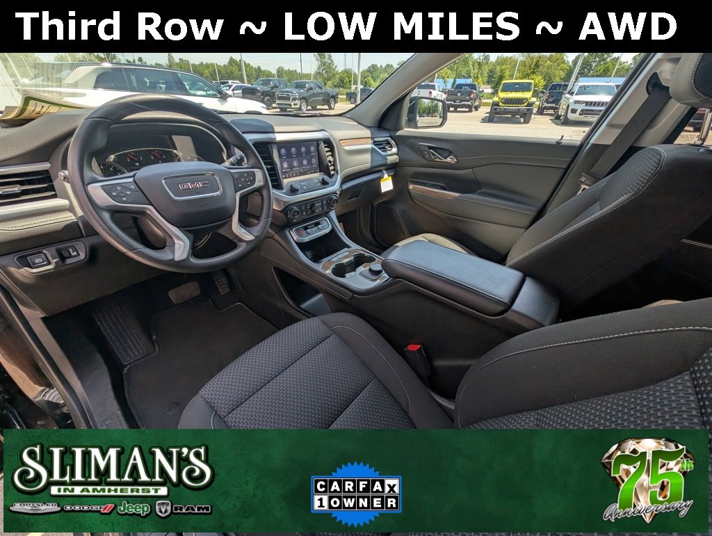 Used 2023 GMC Acadia SLE image 11