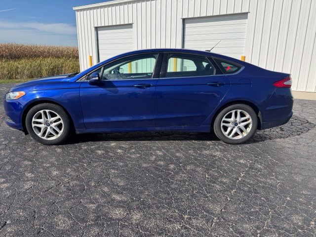 Used 2014 Ford Fusion SE FWD image 2