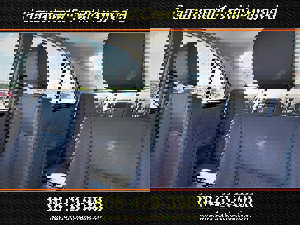 Used 2000 Mercedes-Benz E 320 Sedan image 11