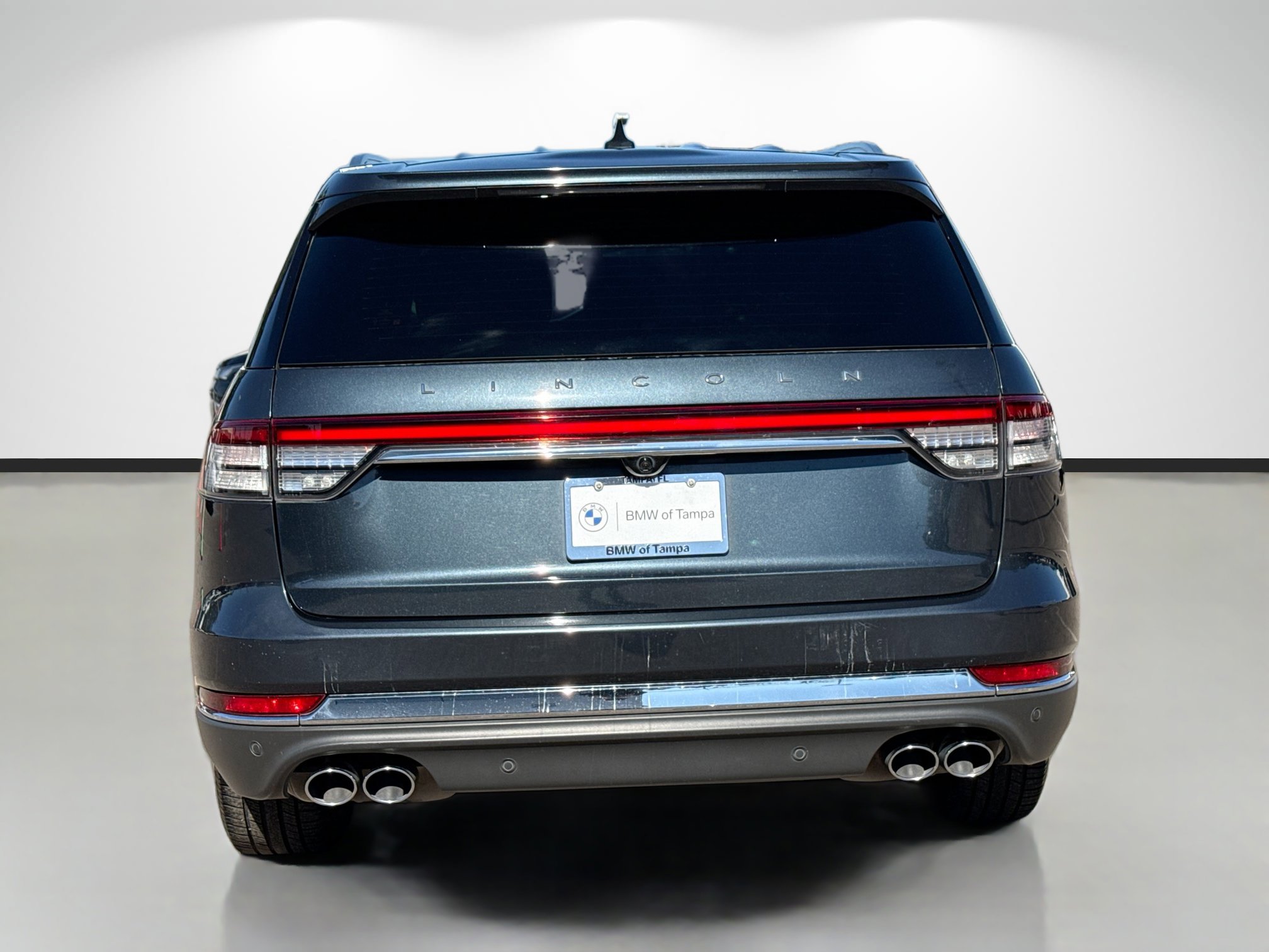 Used 2022 Lincoln Aviator Reserve w/ Elements Package Plus image 4