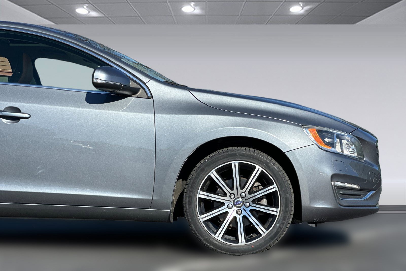 Used 2017 Volvo S60 T5 Inscription Platinum image 23