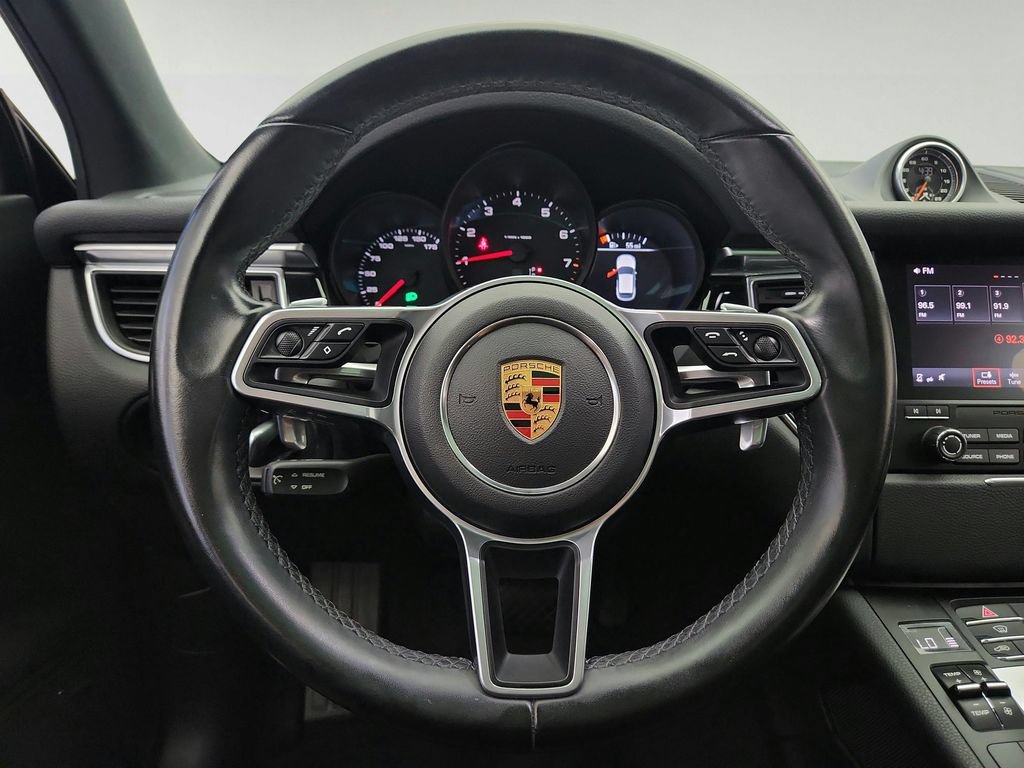 Used 2018 Porsche Macan Sport Edition AWD/4WD image 13