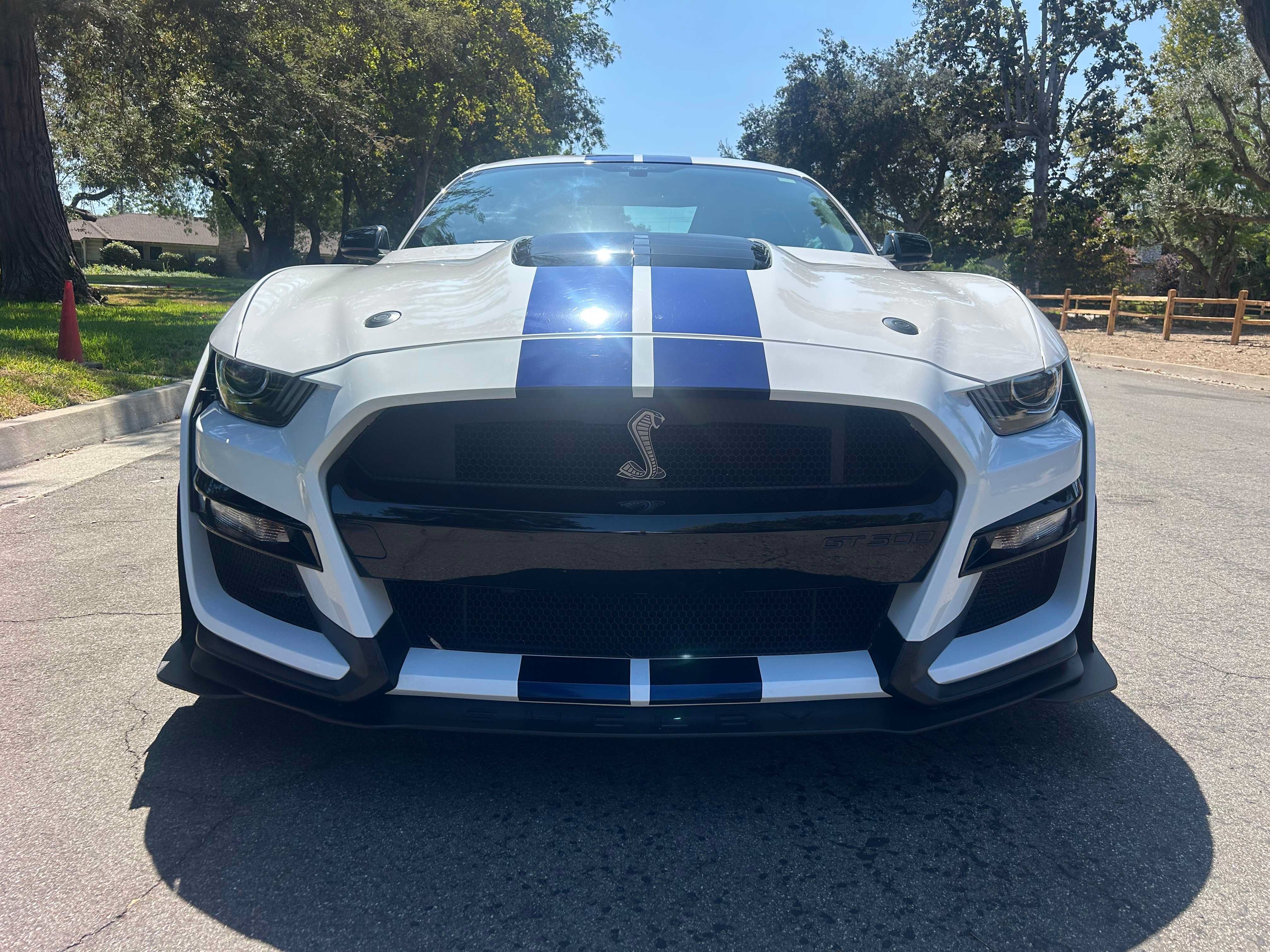 Used 2020 Ford Mustang Shelby GT500 w/ Technology Package RWD image 2