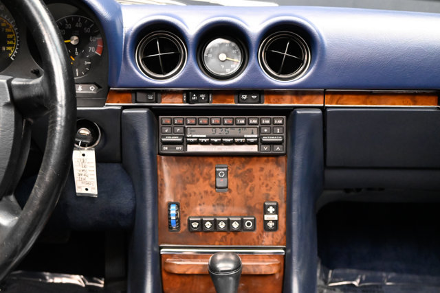 Used 1987 Mercedes-Benz 560 SL image 8