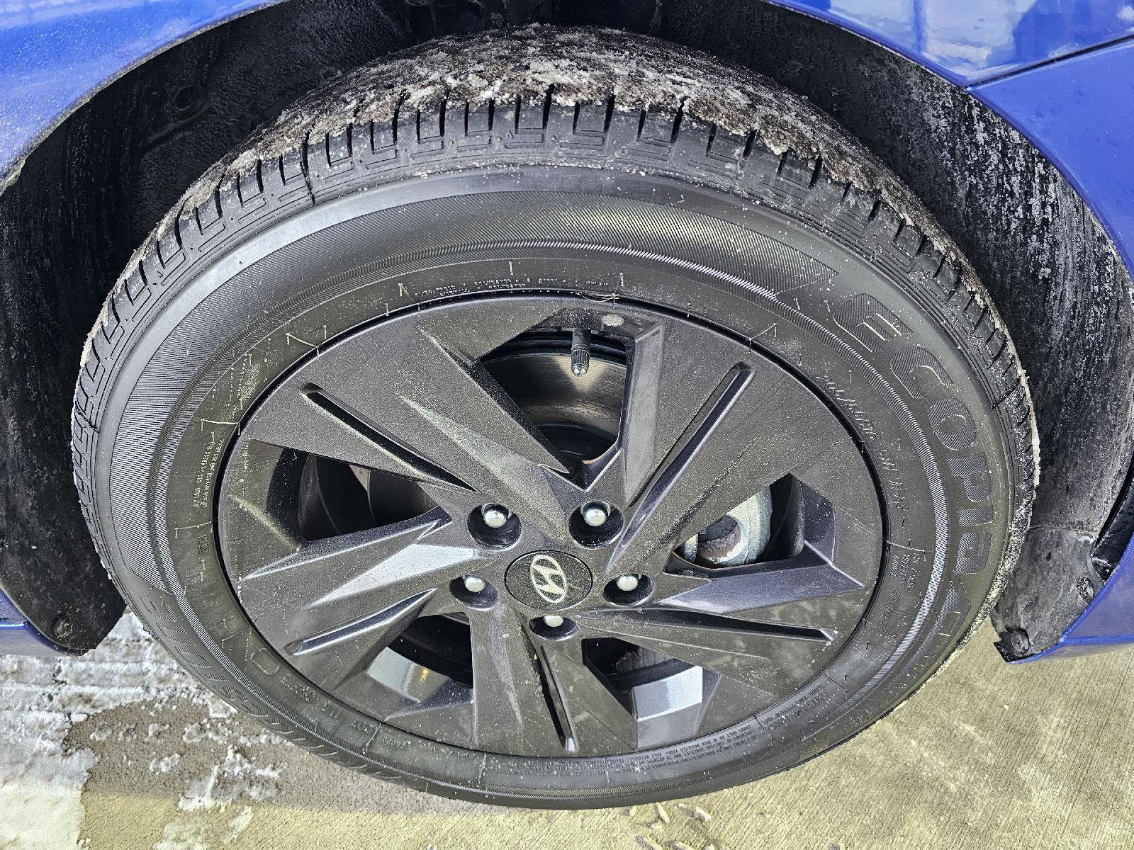 Used 2021 Hyundai Elantra SEL image 9