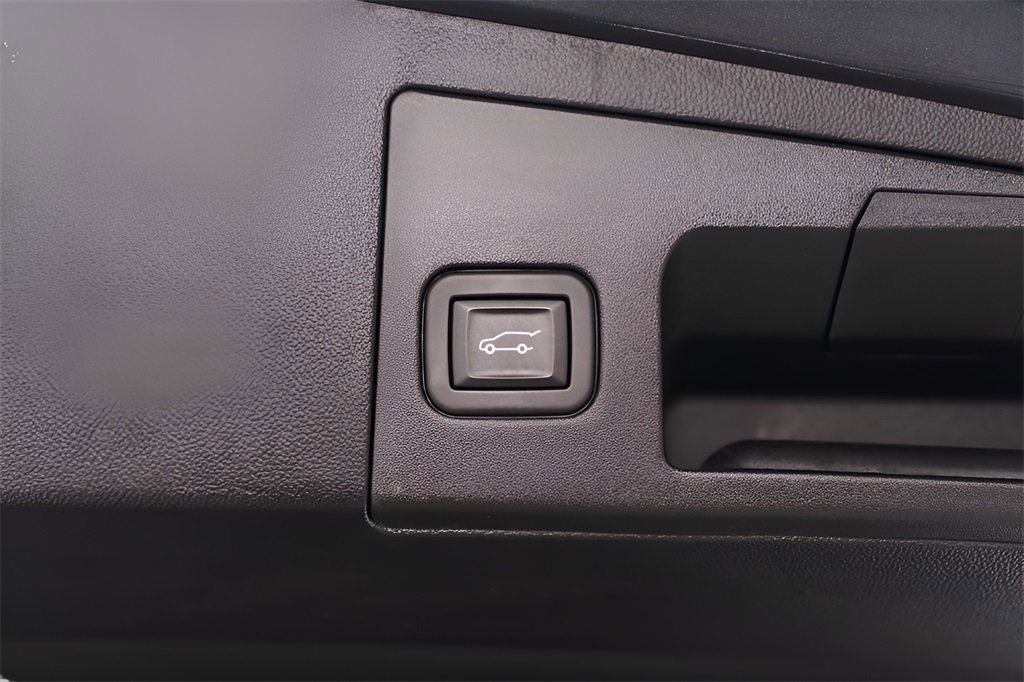 Used 2022 Cadillac XT5 Premium Luxury w/ LPO, Floor Liner Package image 40