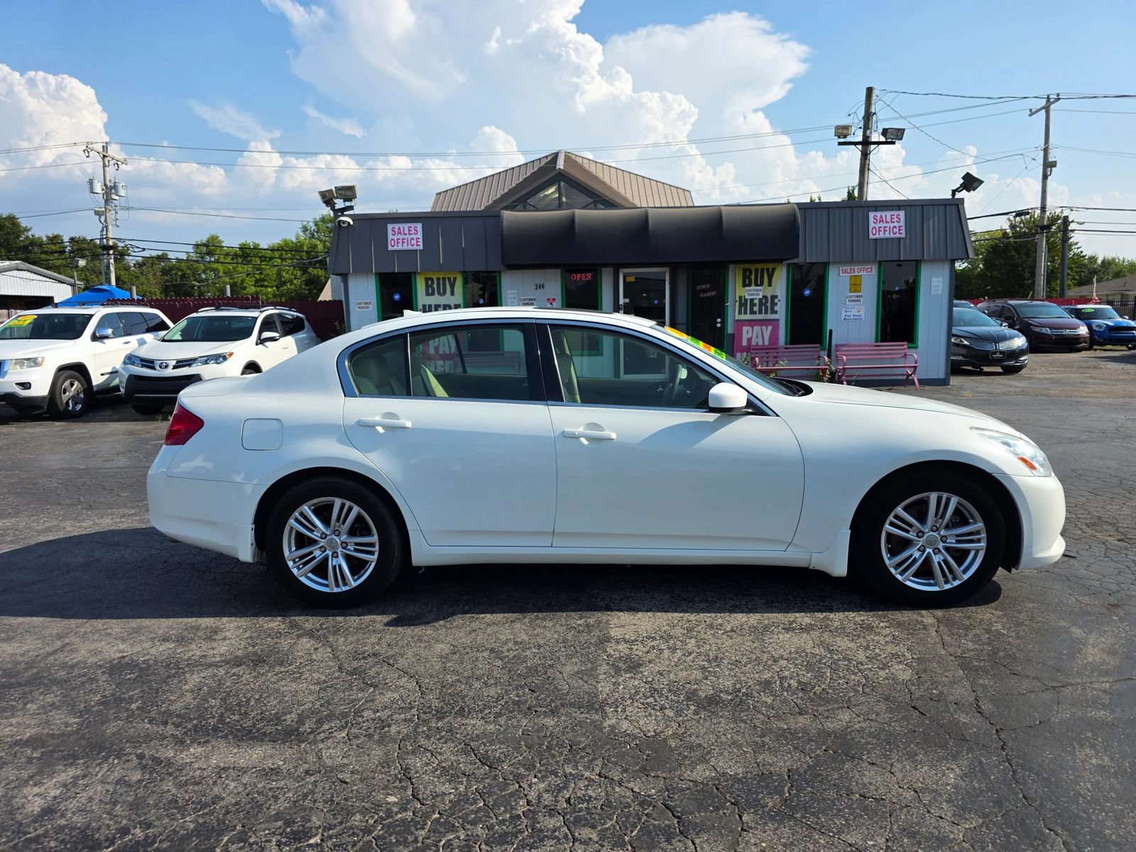 Used 2013 INFINITI G37 x Sedan w/ Premium Pkg AWD/4WD image 22