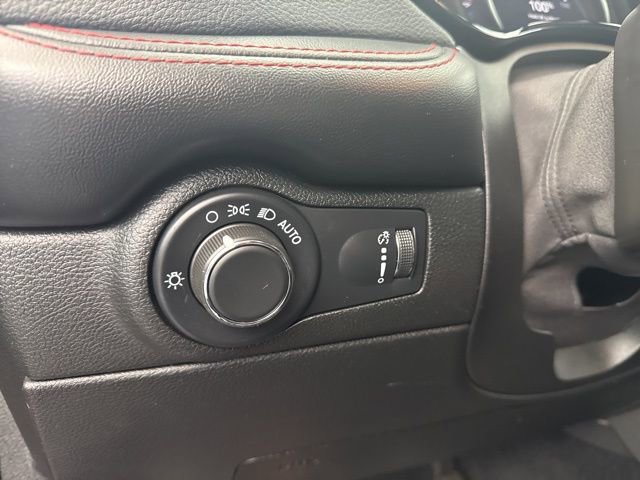 Used 2024 Dodge Durango GT image 29